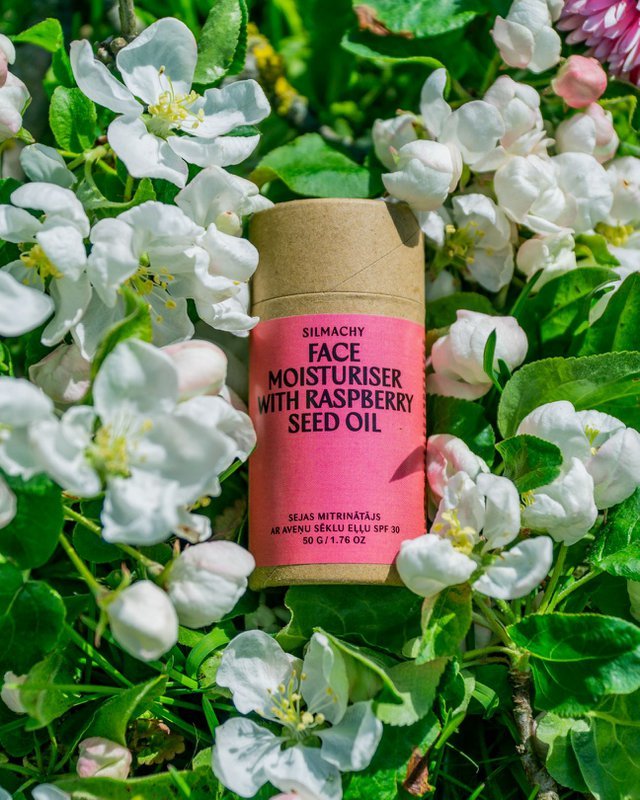 SPF 30 Face Moisturiser | With Antioxidant-Rich Raspberry Seed Oil - Image 3